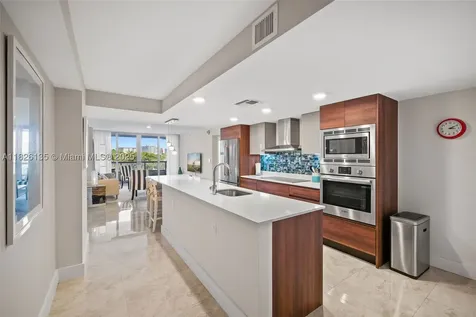9261 E Bay Harbor Drive Bay Harbor Islands FL 33154