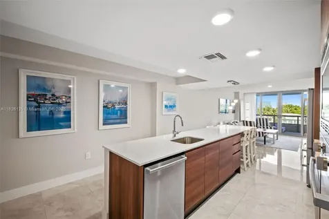 9261 E Bay Harbor Drive Bay Harbor Islands FL 33154