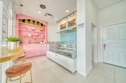 Bakery & Cafe For Sale On Bird Road Kendall FL 33175