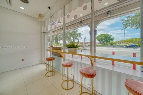 Bakery & Cafe For Sale On Bird Road Kendall FL 33175