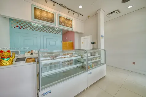 Bakery & Cafe For Sale On Bird Road Kendall FL 33175