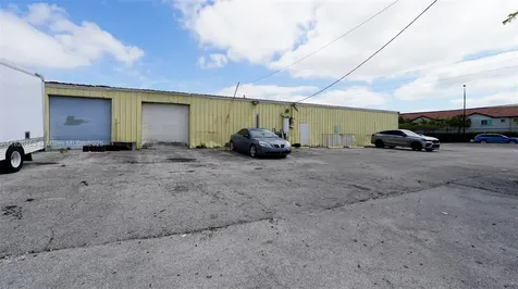 4201 N Dixie Highway Oakland Park FL 33334