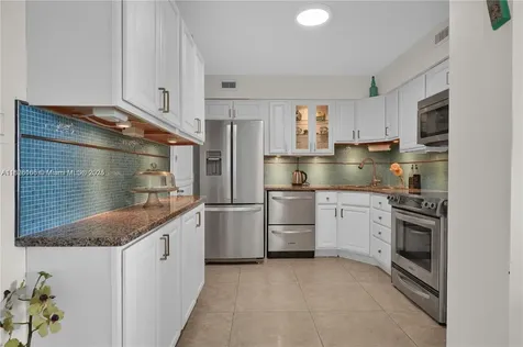 5151 Collins Avenue Miami Beach FL 33140