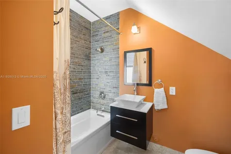 721 SE 12th Court Fort Lauderdale FL 33316