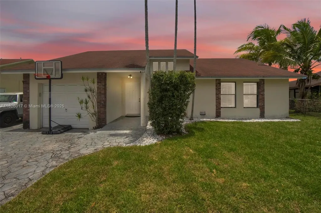 4947 NW 91st Terrace Sunrise FL 33351