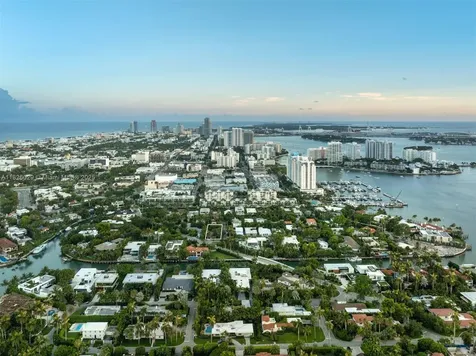 2121 Regatta Avenue Miami Beach FL 33140