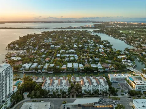 2121 Regatta Avenue Miami Beach FL 33140