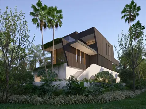 2121 Regatta Avenue Miami Beach FL 33140