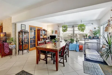861 Oleander Drive Plantation FL 33317