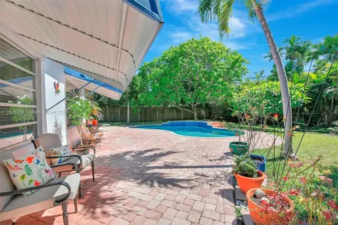 861 Oleander Drive Plantation FL 33317