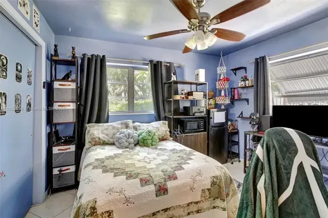 861 Oleander Drive Plantation FL 33317