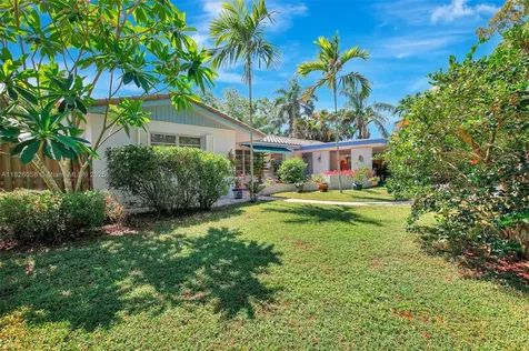 861 Oleander Drive Plantation FL 33317