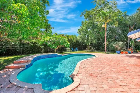861 Oleander Drive Plantation FL 33317