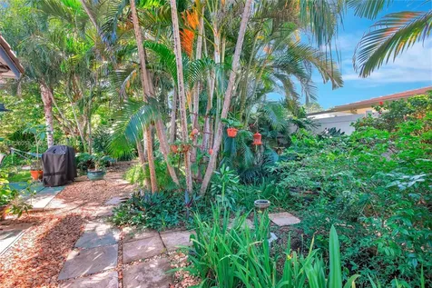 861 Oleander Drive Plantation FL 33317
