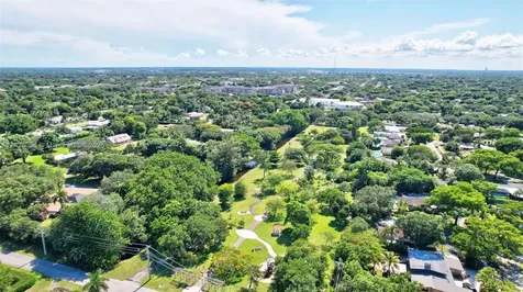 861 Oleander Drive Plantation FL 33317
