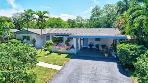 861 Oleander Drive Plantation FL 33317