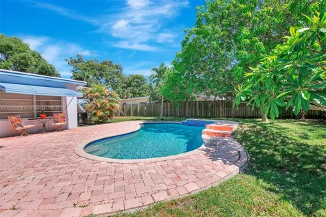 861 Oleander Drive Plantation FL 33317