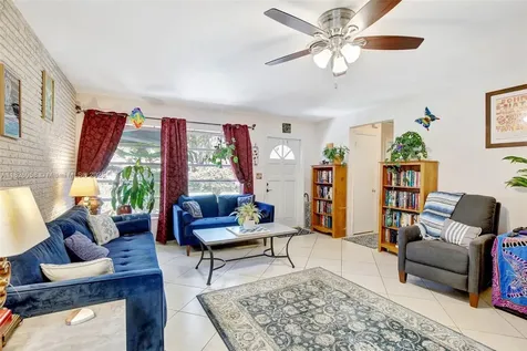 861 Oleander Drive Plantation FL 33317