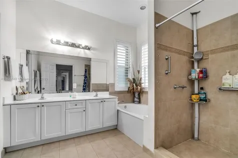 16934 SW 215th Terrace Miami FL 33187