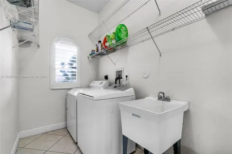 16934 SW 215th Terrace Miami FL 33187