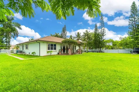 16934 SW 215th Terrace Miami FL 33187