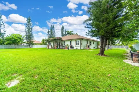 16934 SW 215th Terrace Miami FL 33187