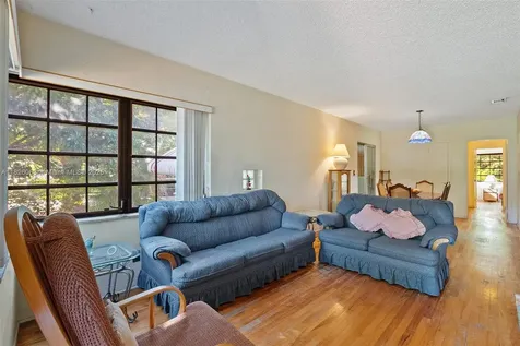 3880 NW 2nd Terrace Miami FL 33126