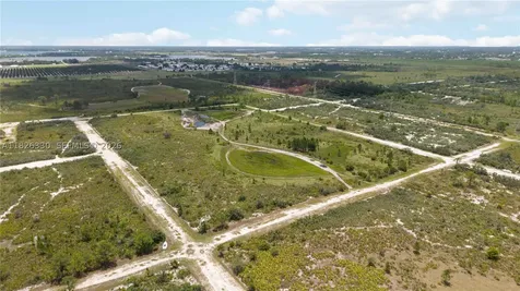 1203 Harrisburg Road Avon Park FL 33825