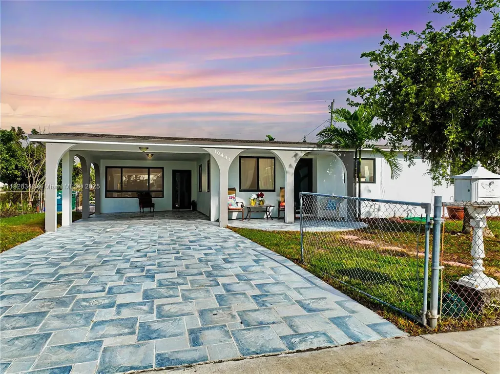 10441 SW 150th Terrace Miami FL 33176