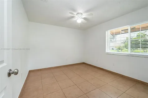 721 SW 96th Avenue Pembroke Pines FL 33025