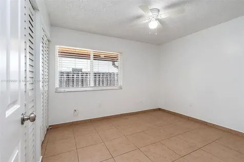 721 SW 96th Avenue Pembroke Pines FL 33025