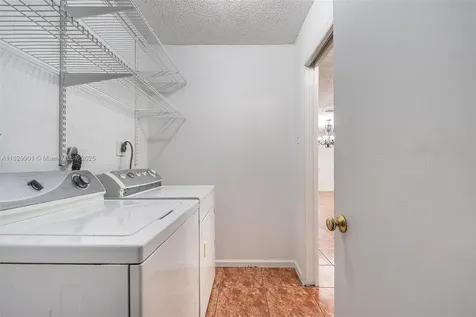 721 SW 96th Avenue Pembroke Pines FL 33025