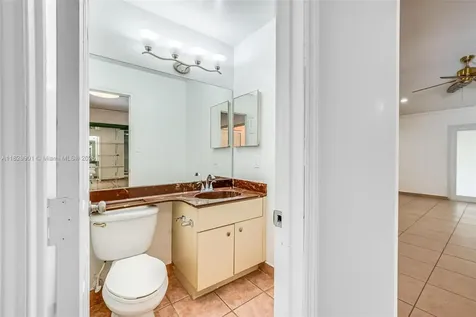721 SW 96th Avenue Pembroke Pines FL 33025