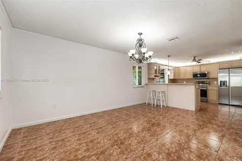 721 SW 96th Avenue Pembroke Pines FL 33025