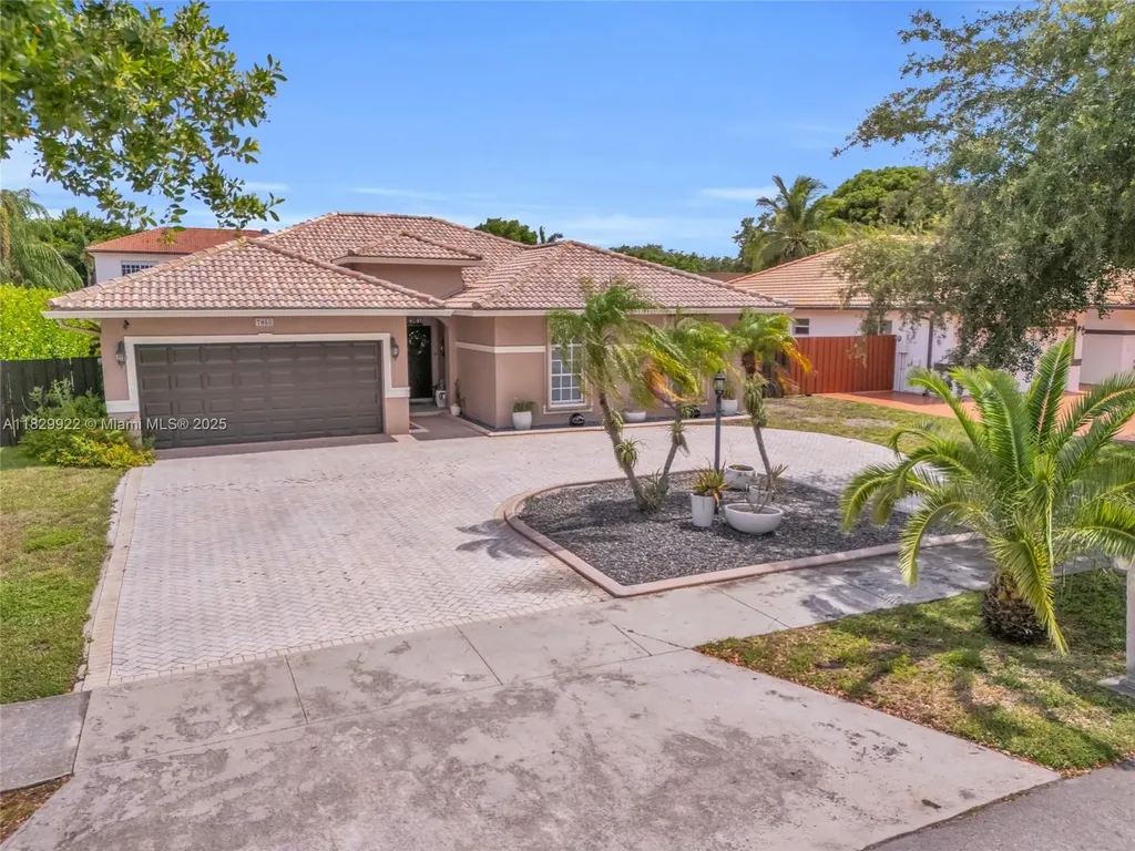 7850 NW 160th Terrace Miami Lakes FL 33016