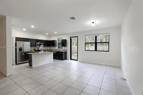 4244 SW 166th Court Miami FL 33185