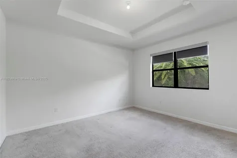 4244 SW 166th Court Miami FL 33185