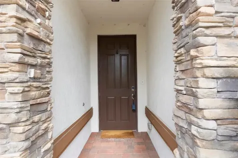 4244 SW 166th Court Miami FL 33185