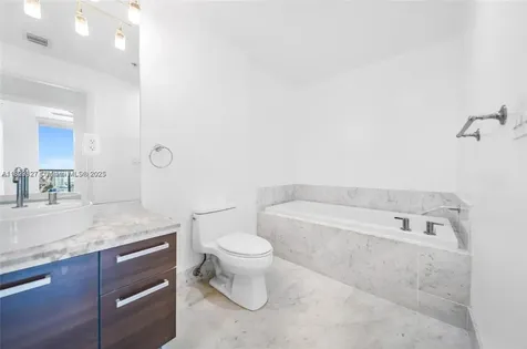 244 Biscayne Boulevard Miami FL 33132