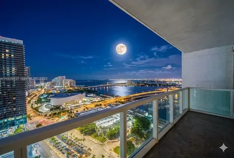 244 Biscayne Boulevard Miami FL 33132