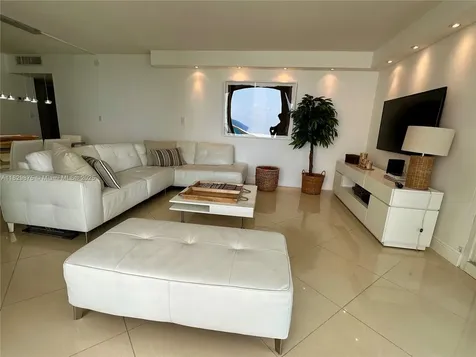 100 Bayview Drive Sunny Isles Beach FL 33160