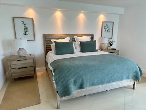 100 Bayview Drive Sunny Isles Beach FL 33160