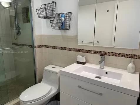 100 Bayview Drive Sunny Isles Beach FL 33160