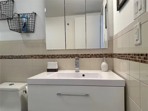 100 Bayview Drive Sunny Isles Beach FL 33160