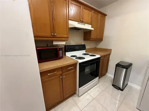 5571 NW 194th Lane Miami Gardens FL 33055