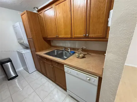 5571 NW 194th Lane Miami Gardens FL 33055