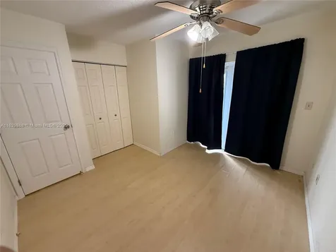 5571 NW 194th Lane Miami Gardens FL 33055