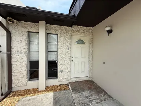 5571 NW 194th Lane Miami Gardens FL 33055