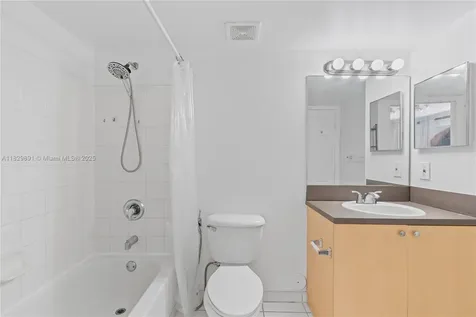 2811 NE 185th Street Aventura FL 33180
