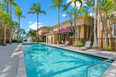 2811 NE 185th Street Aventura FL 33180